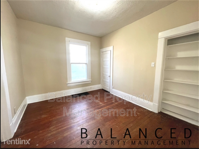 Building Photo - 134 SW Fillmore St