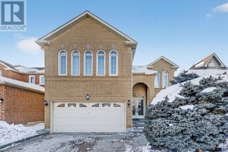 Building Photo - 6 Gillingham St