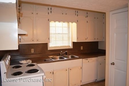 Building Photo - 50 Walker Dr