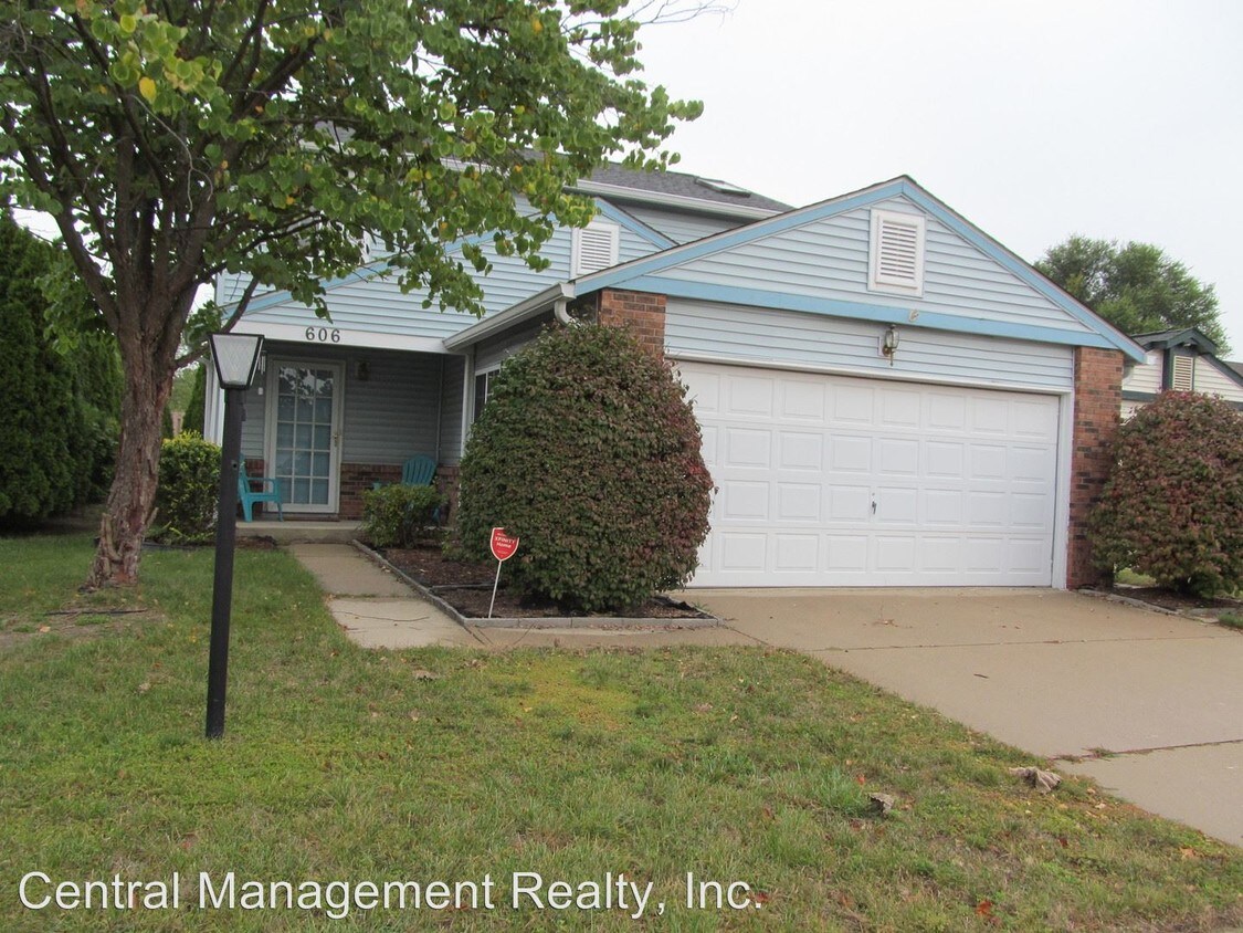 Primary Photo - 606 Canterbury Ct