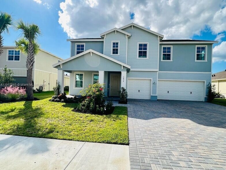 Photo - 1079 Haywagon Trail Unit 1079