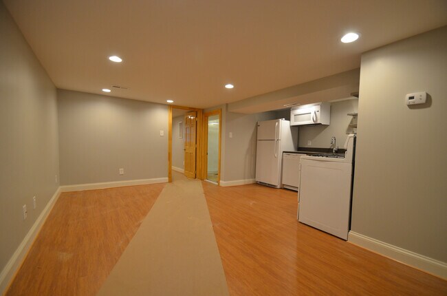 Foto del edificio - 3130 Guilford Ave