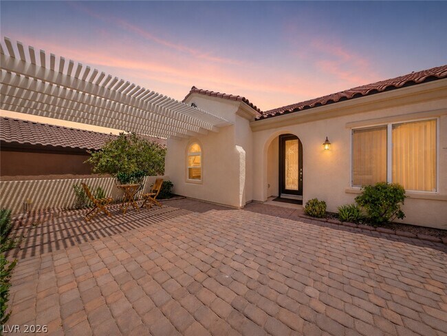 Building Photo - 2148 Shadow Canyon Dr