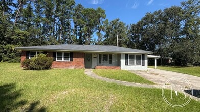Building Photo - 14 Palm Dr