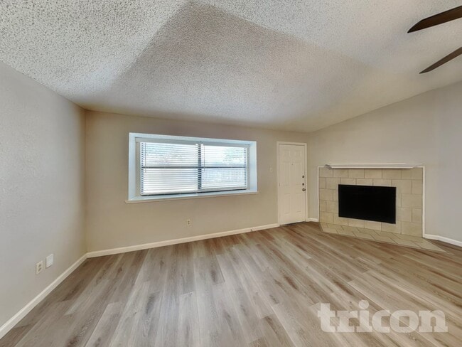 Building Photo - 3128 Owen Ln