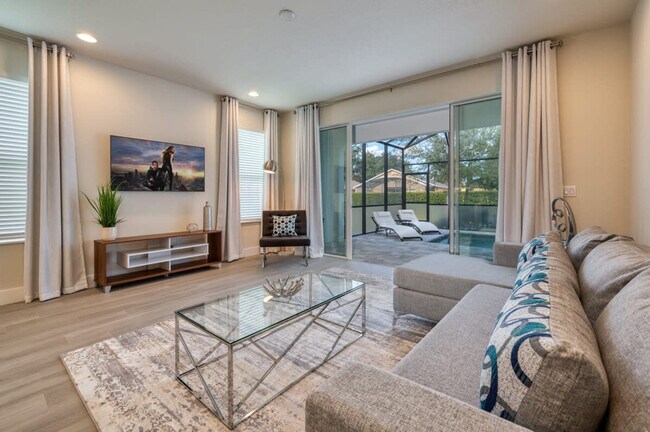 Building Photo - 17529 Hidden Forest Dr