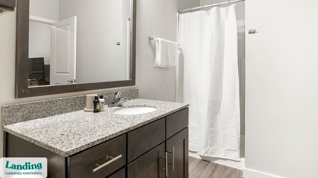 Foto del edificio - 8200 Clarksprings Dr