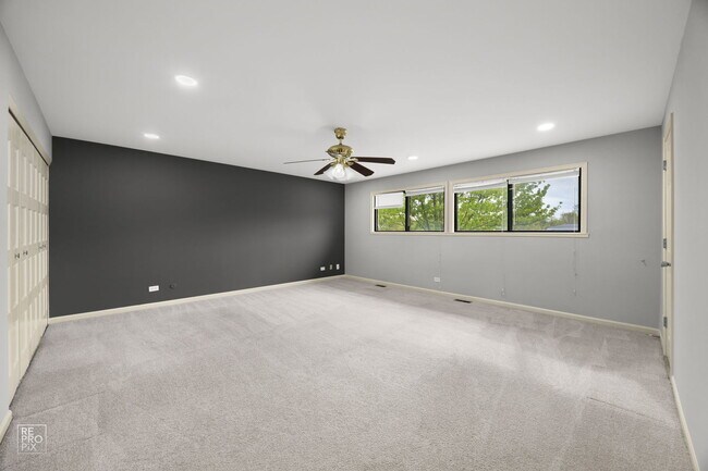 Foto del edificio - 1060 Matfield Ct