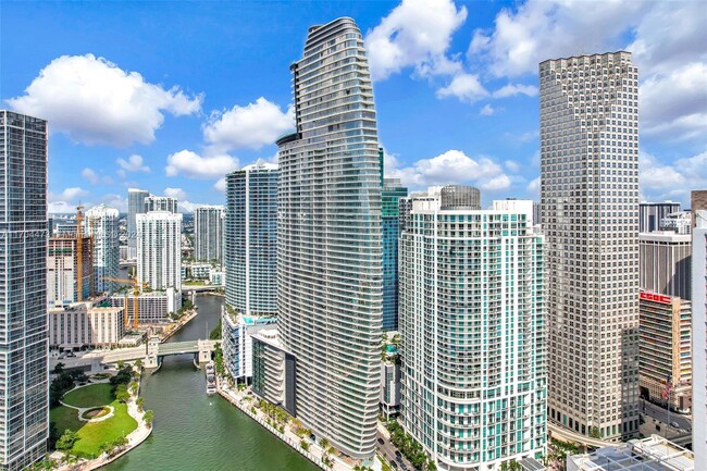 Foto del edificio - 300 Biscayne Blvd Way