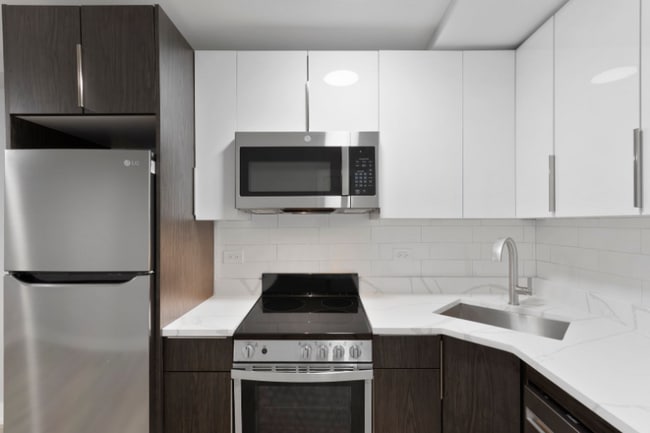 Foto del edificio - 6026 N Winthrop Ave