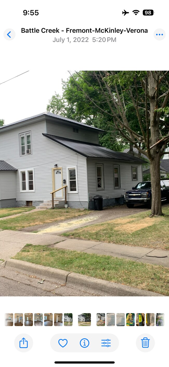 Foto del edificio - 25 Sherman Rd