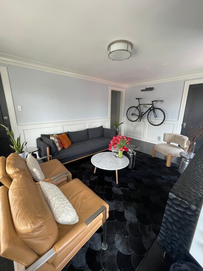 Image showcasing Modern Central Oslo Apartment w/ High Ceilings - Airbnb