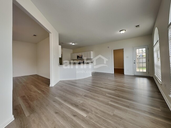 Building Photo - 7138 Arcastle Loop E