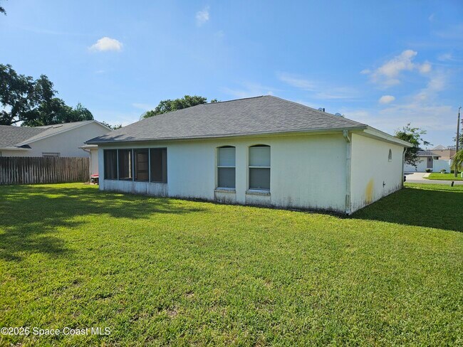 Foto del edificio - 1250 Winding Meadows Rd