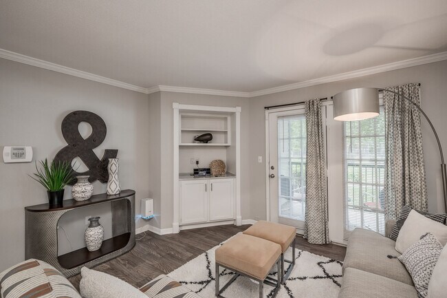 Foto del edificio - The Trails at Dominion Park