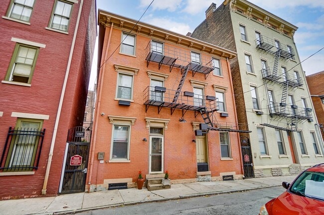 Building Photo - 1207 Republic St