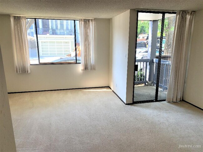 Foto del edificio - 2085 Bush St