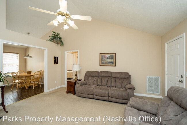 Building Photo - 3 br, 2 bath House - 704 Veneta View Drive