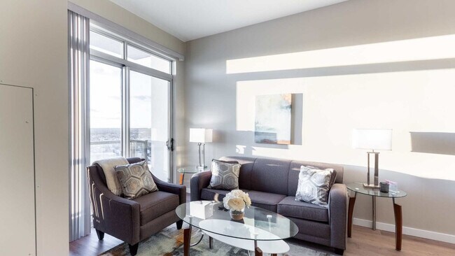 Building Photo - 880 Pacific St