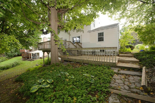 Building Photo - 151 Terrace Way