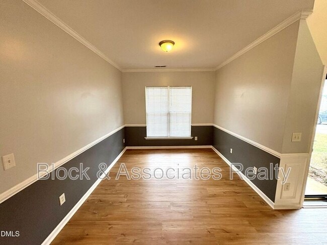Building Photo - 8417 Aztec Dawn Ct