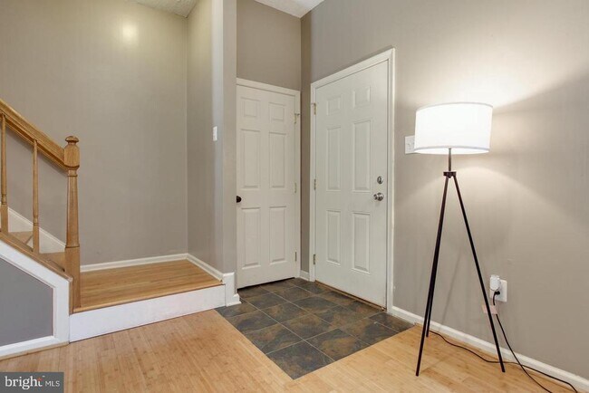 Foto del edificio - 3400 Oak W Dr