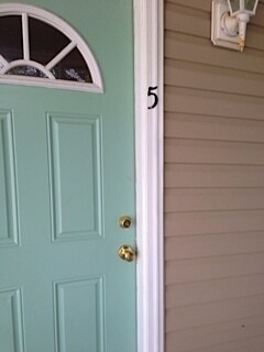 Foto del edificio - Two Bedroom Apartment Within a Short Dista...