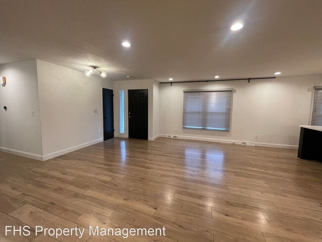 Building Photo - 4 br, 3 bath House - 1525 S Charing