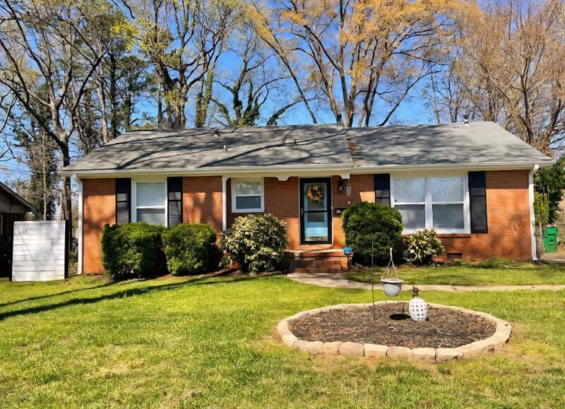 Foto principal - 1042 Interurban Ave