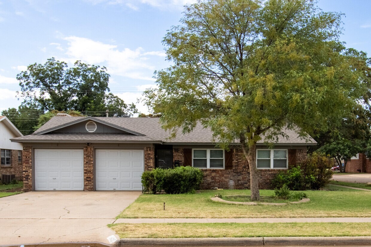 Foto principal - 5402 45th St