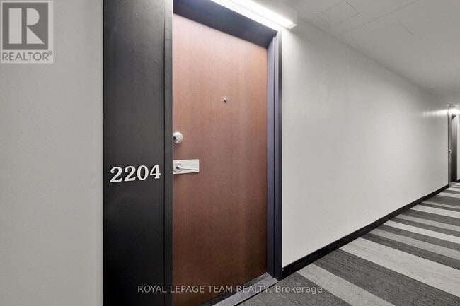 Building Photo - 199 Slater St.