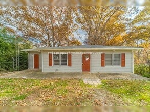 Building Photo - 1202 GA-124 Building Photo - 1202 GA-124