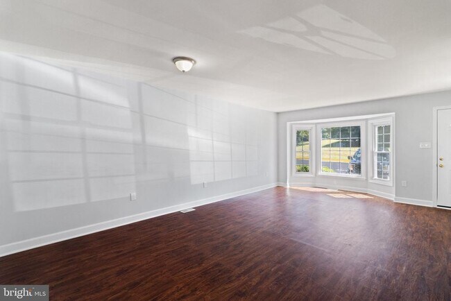 Building Photo - 14090 Kramer Pl