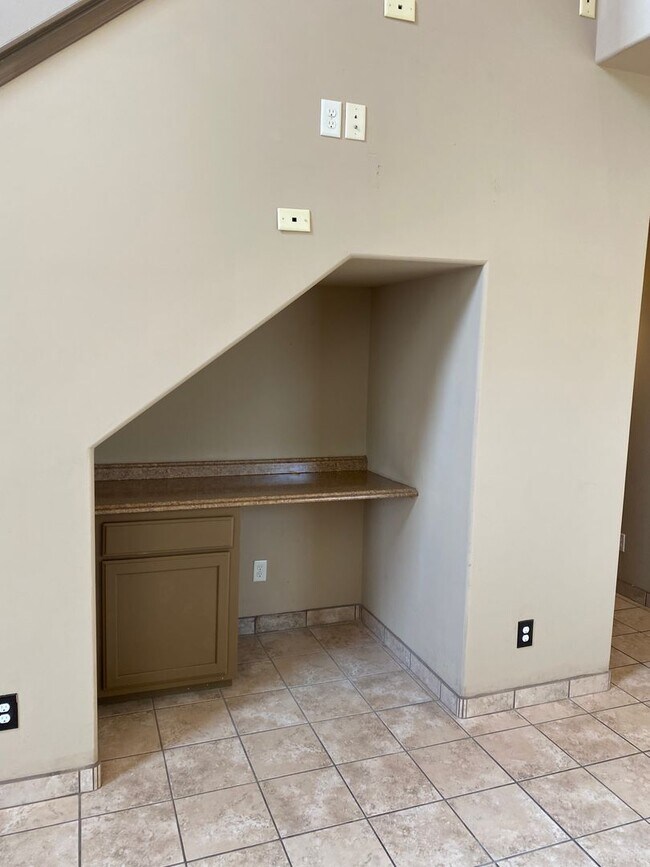 Building Photo - 3859 Ringneck Dr