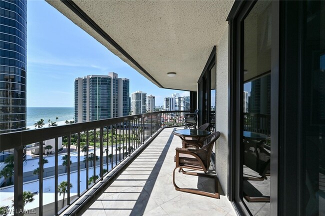 Foto del edificio - 4551 Gulf Shore Blvd N