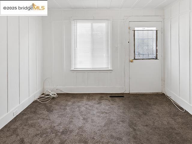 Foto del edificio - 1655 E 32nd St