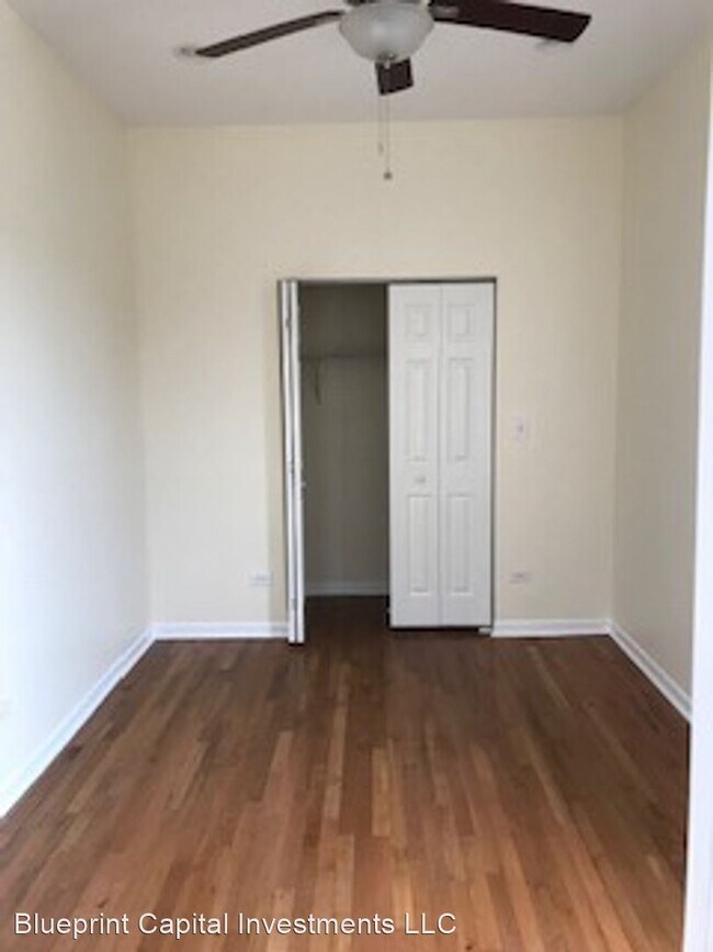 Building Photo - 5037 S Prairie Ave