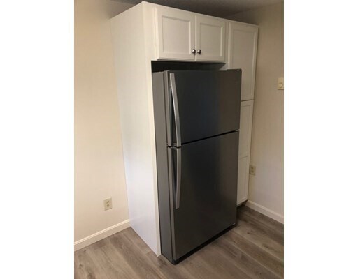 Building Photo - 16 Jouvette St