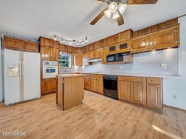 Building Photo - 3 br, 3 bath House - 3345 Blacksburg Rd