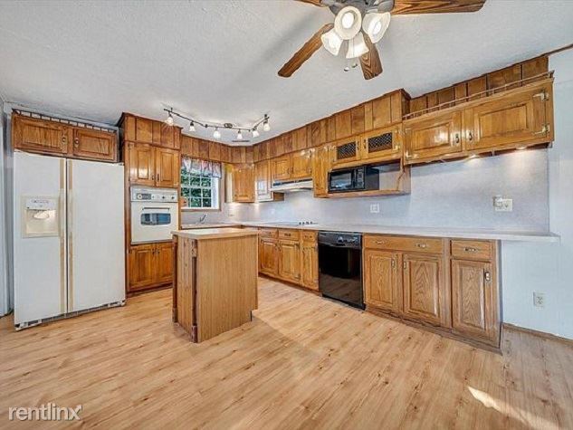 Foto del edificio - 3 br, 3 bath House - 3345 Blacksburg Rd