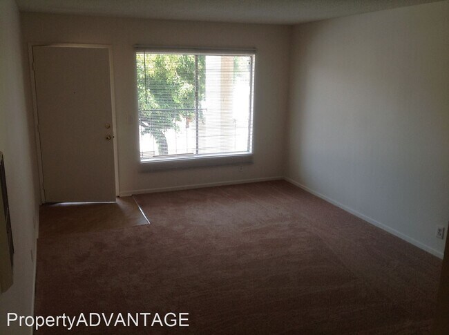 Foto del edificio - 2 br, 1 bath House - 205 Candice Place