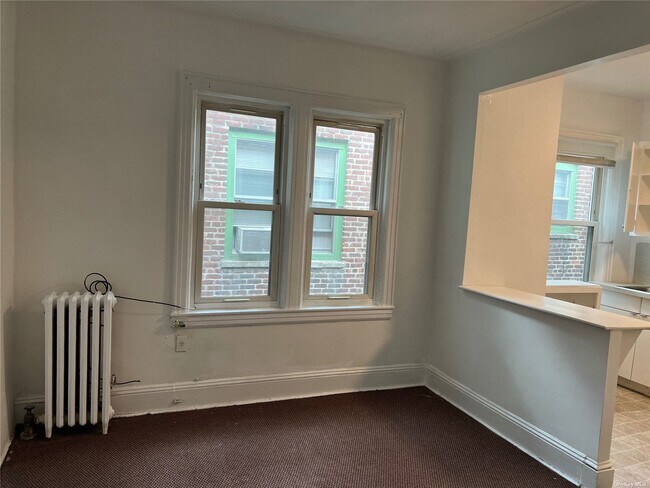 Building Photo - 80-11 164th St