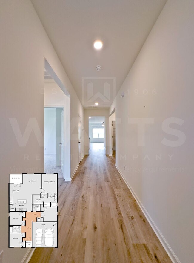 Foto del edificio - 4-Bedroom, 2-Bath House in Chelsea Park