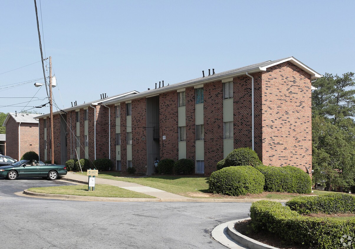 Country Oaks Apartments in Atlanta, GA