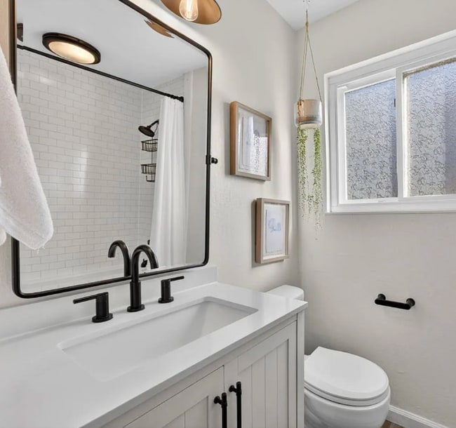 Photo - 1295 Jasmine Way House