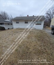 Building Photo - 225 Ben Nevis Rd