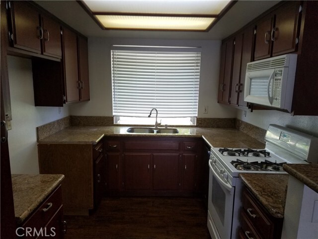 Building Photo - 1109 Golden Springs Dr