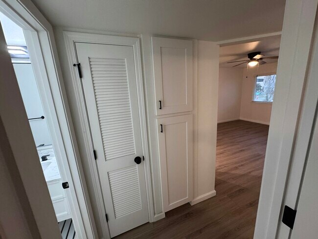 Foto del edificio - 2118 N Glenn Ave