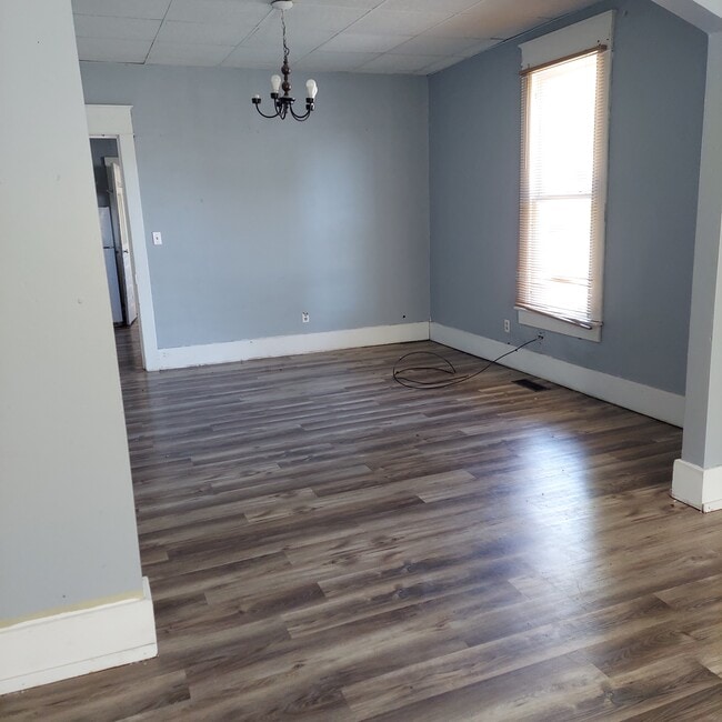 529 Taylor St, Moberly, MO 65270 House Rental in Moberly, MO