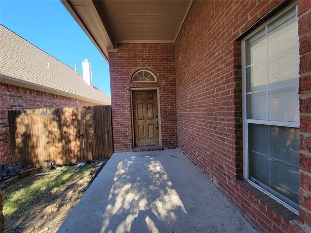 Building Photo - 9380 Snowberry Dr